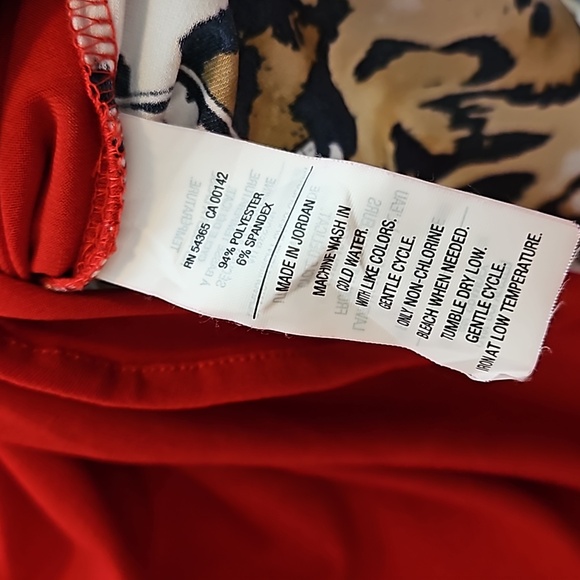 Nygard Multi Print Top Size Medium - Picture 4 of 6